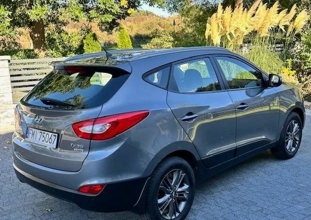 Серый Хендай их35, объемом двигателя 1.7 л и пробегом 119 тыс. км за 8800 $, фото 3 на Automoto.ua