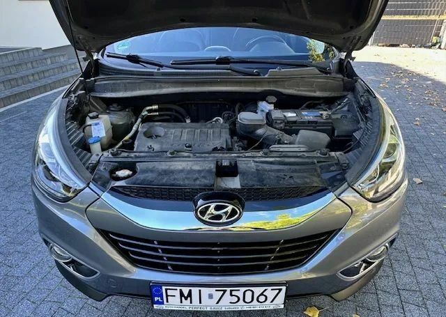 Серый Хендай их35, объемом двигателя 1.7 л и пробегом 119 тыс. км за 8800 $, фото 15 на Automoto.ua