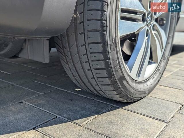 Сірий Хендай іх35, об'ємом двигуна 2 л та пробігом 113 тис. км за 16950 $, фото 33 на Automoto.ua