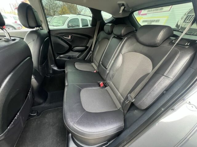 Сірий Хендай іх35, об'ємом двигуна 1.7 л та пробігом 187 тис. км за 14599 $, фото 16 на Automoto.ua