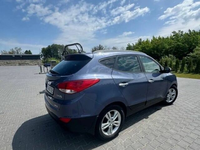 Хендай их35 2011 в Ивано-Франковске на Automoto.ua Синий Хендай их35, объемом двигателя 2 л и пробегом 225 тыс. км за 12700 $, фото 1 на Automoto.ua
