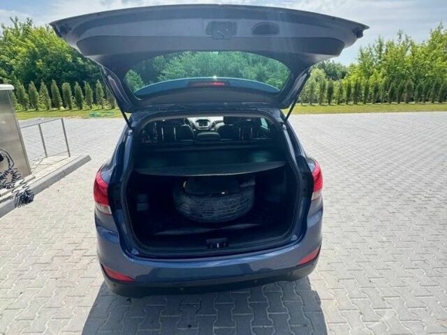 Хендай их35 2011 в Ивано-Франковске на Automoto.ua Синий Хендай их35, объемом двигателя 2 л и пробегом 225 тыс. км за 12700 $, фото 4 на Automoto.ua