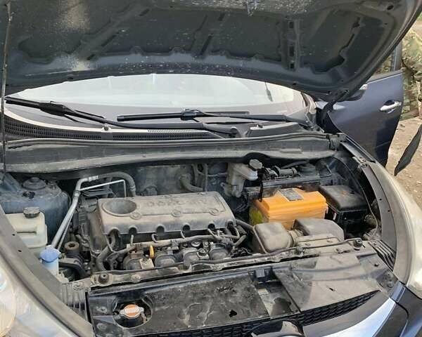 Синий Хендай их35, объемом двигателя 0 л и пробегом 117 тыс. км за 10700 $, фото 7 на Automoto.ua