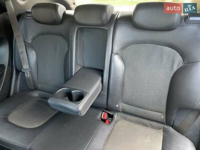 Синий Хендай их35, объемом двигателя 0 л и пробегом 117 тыс. км за 10700 $, фото 5 на Automoto.ua