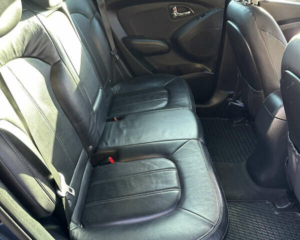 Синій Хендай іх35, об'ємом двигуна 2 л та пробігом 179 тис. км за 12999 $, фото 20 на Automoto.ua