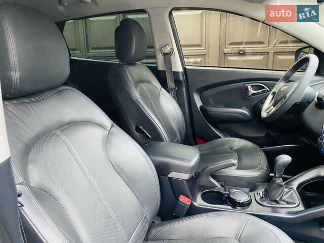 Хендай их35 2011 в Харькове на Automoto.ua Синий Хендай их35, объемом двигателя 2 л и пробегом 153 тыс. км за 9950 $, фото 59 на Automoto.ua