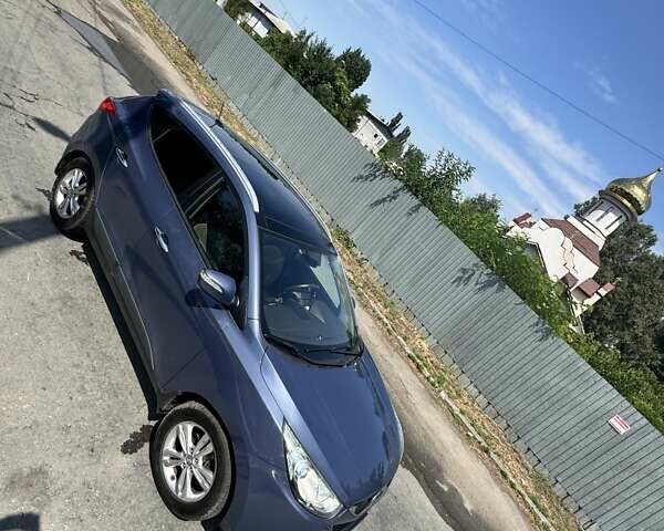 Синий Хендай их35, объемом двигателя 2 л и пробегом 167 тыс. км за 12500 $, фото 7 на Automoto.ua