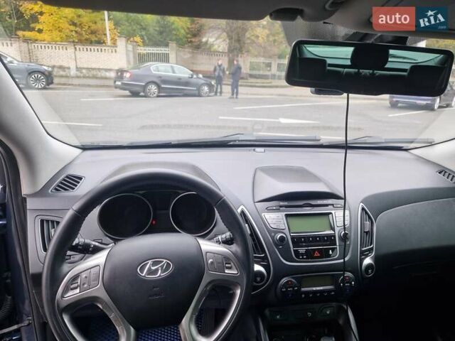 Синий Хендай их35, объемом двигателя 2 л и пробегом 138 тыс. км за 12400 $, фото 18 на Automoto.ua