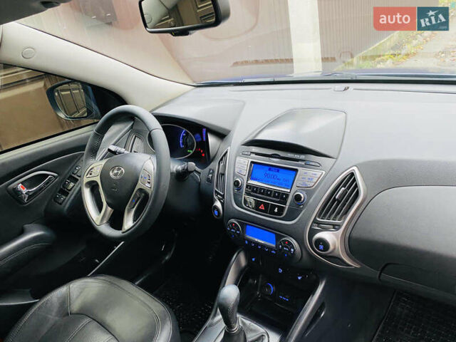 Хендай их35 2011 в Харькове на Automoto.ua Синий Хендай их35, объемом двигателя 2 л и пробегом 153 тыс. км за 9950 $, фото 24 на Automoto.ua