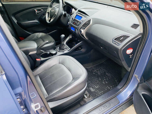 Хендай их35 2011 в Харькове на Automoto.ua Синий Хендай их35, объемом двигателя 2 л и пробегом 153 тыс. км за 9950 $, фото 35 на Automoto.ua