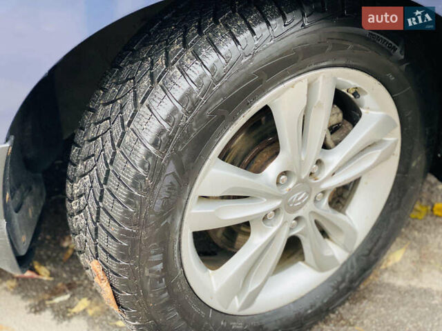 Хендай их35 2011 в Харькове на Automoto.ua Синий Хендай их35, объемом двигателя 2 л и пробегом 153 тыс. км за 9950 $, фото 3 на Automoto.ua