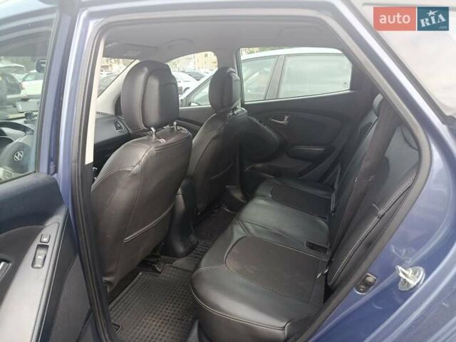 Синий Хендай их35, объемом двигателя 2 л и пробегом 178 тыс. км за 11200 $, фото 4 на Automoto.ua