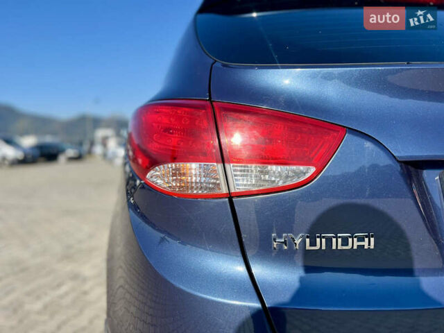 Синий Хендай их35, объемом двигателя 1.7 л и пробегом 263 тыс. км за 10800 $, фото 8 на Automoto.ua