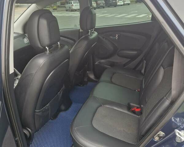 Синий Хендай их35, объемом двигателя 2 л и пробегом 138 тыс. км за 12400 $, фото 21 на Automoto.ua