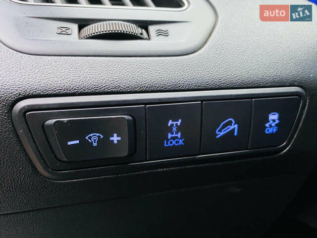 Хендай их35 2011 в Харькове на Automoto.ua Синий Хендай их35, объемом двигателя 2 л и пробегом 153 тыс. км за 9950 $, фото 39 на Automoto.ua