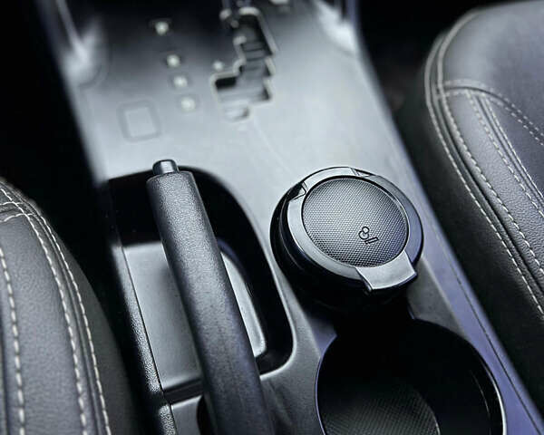 Синий Хендай их35, объемом двигателя 2 л и пробегом 158 тыс. км за 13999 $, фото 9 на Automoto.ua