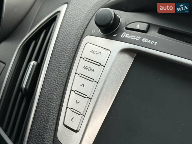 Синий Хендай их35, объемом двигателя 2 л и пробегом 234 тыс. км за 13550 $, фото 43 на Automoto.ua