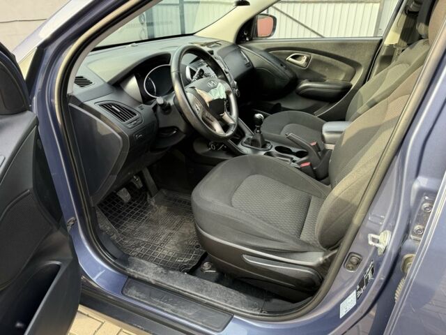 Синій Хендай іх35, об'ємом двигуна 2 л та пробігом 175 тис. км за 7200 $, фото 6 на Automoto.ua