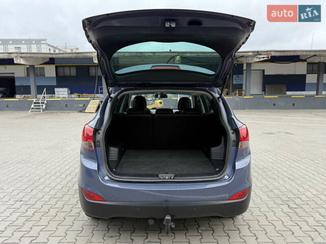 Синий Хендай их35, объемом двигателя 2 л и пробегом 234 тыс. км за 13550 $, фото 33 на Automoto.ua