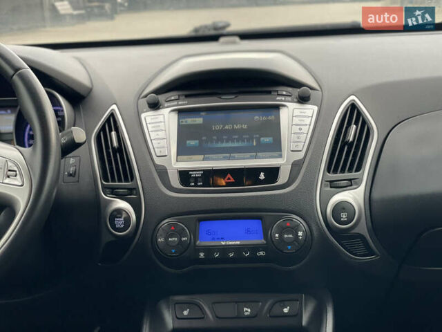 Синій Хендай іх35, об'ємом двигуна 2 л та пробігом 238 тис. км за 13300 $, фото 44 на Automoto.ua