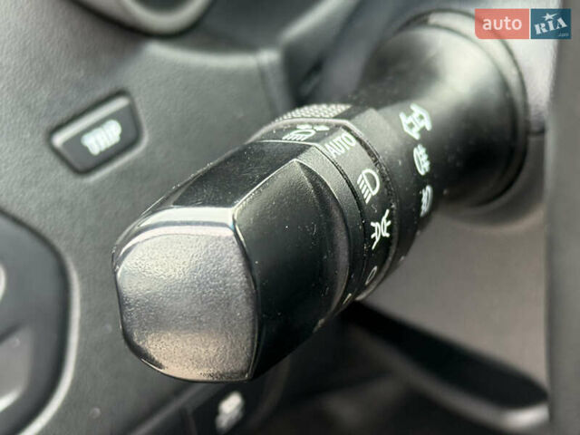 Синий Хендай их35, объемом двигателя 2 л и пробегом 234 тыс. км за 13550 $, фото 56 на Automoto.ua