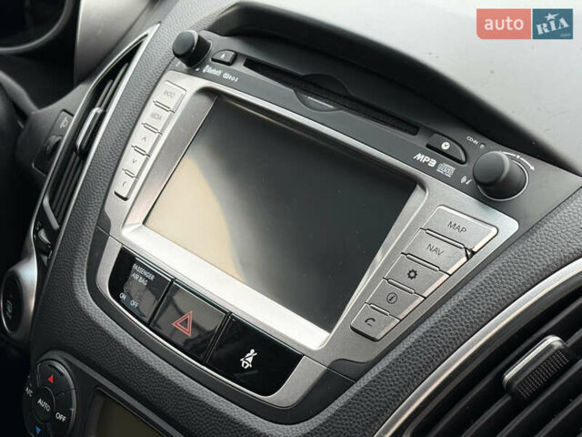 Синий Хендай их35, объемом двигателя 2 л и пробегом 234 тыс. км за 13550 $, фото 42 на Automoto.ua