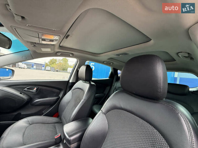 Синий Хендай их35, объемом двигателя 2 л и пробегом 234 тыс. км за 13550 $, фото 57 на Automoto.ua