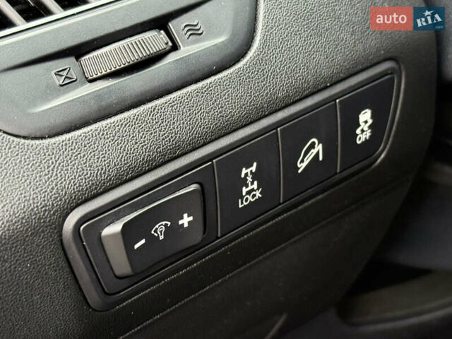 Синий Хендай их35, объемом двигателя 2 л и пробегом 234 тыс. км за 13550 $, фото 51 на Automoto.ua