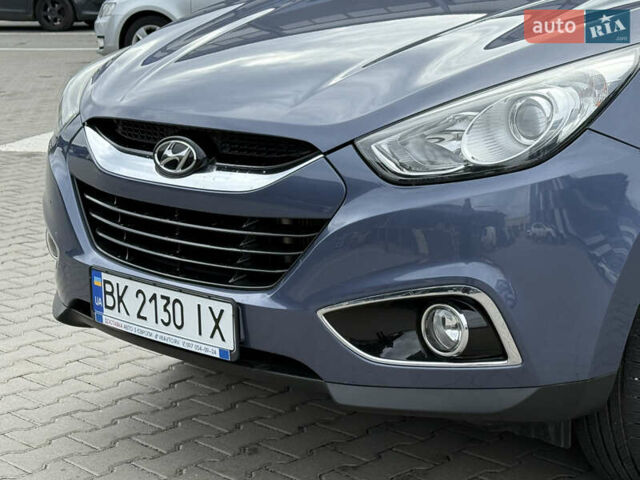 Синий Хендай их35, объемом двигателя 2 л и пробегом 234 тыс. км за 13550 $, фото 13 на Automoto.ua