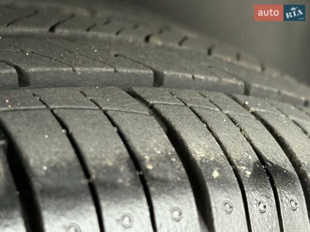 Синий Хендай их35, объемом двигателя 2 л и пробегом 234 тыс. км за 13550 $, фото 19 на Automoto.ua