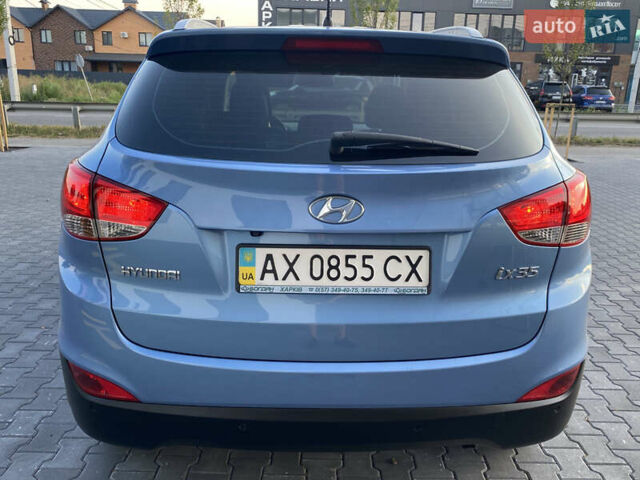 Синий Хендай их35, объемом двигателя 2 л и пробегом 79 тыс. км за 13600 $, фото 9 на Automoto.ua