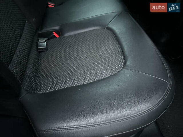 Синій Хендай іх35, об'ємом двигуна 1.7 л та пробігом 154 тис. км за 12700 $, фото 28 на Automoto.ua