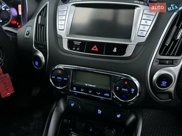 Синій Хендай іх35, об'ємом двигуна 1.7 л та пробігом 154 тис. км за 12700 $, фото 36 на Automoto.ua