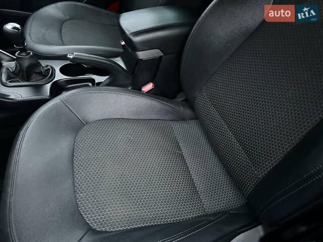 Синій Хендай іх35, об'ємом двигуна 1.7 л та пробігом 154 тис. км за 12700 $, фото 33 на Automoto.ua