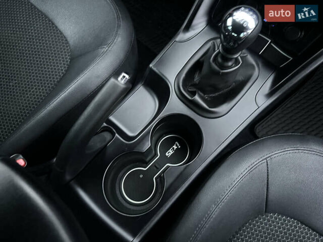 Синій Хендай іх35, об'ємом двигуна 1.7 л та пробігом 154 тис. км за 12700 $, фото 26 на Automoto.ua