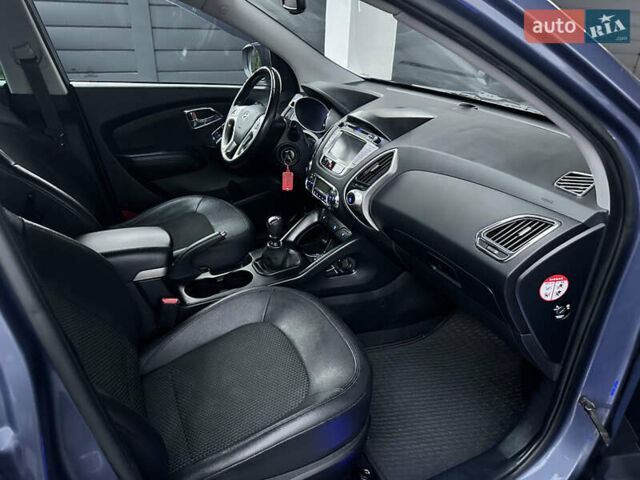 Синій Хендай іх35, об'ємом двигуна 1.7 л та пробігом 154 тис. км за 12700 $, фото 42 на Automoto.ua