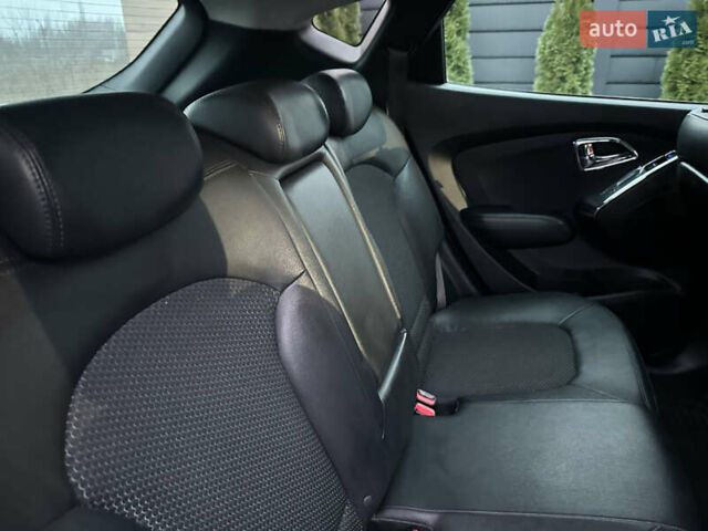 Синій Хендай іх35, об'ємом двигуна 1.7 л та пробігом 154 тис. км за 12700 $, фото 27 на Automoto.ua