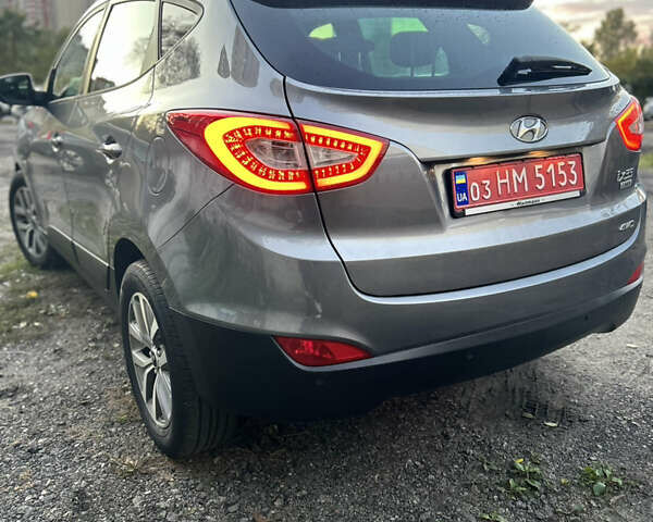 Синий Хендай их35, объемом двигателя 2 л и пробегом 149 тыс. км за 16600 $, фото 5 на Automoto.ua