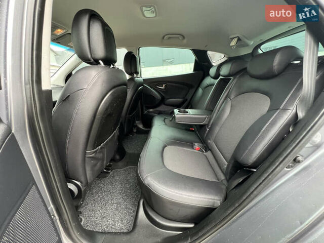 Синий Хендай их35, объемом двигателя 2 л и пробегом 150 тыс. км за 16400 $, фото 21 на Automoto.ua