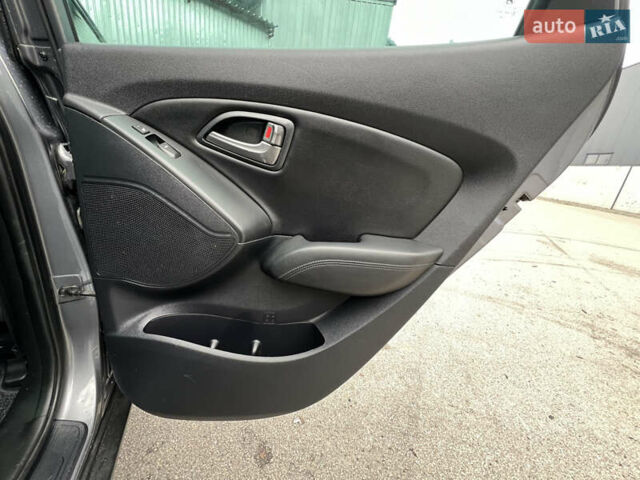 Синий Хендай их35, объемом двигателя 2 л и пробегом 150 тыс. км за 16400 $, фото 22 на Automoto.ua