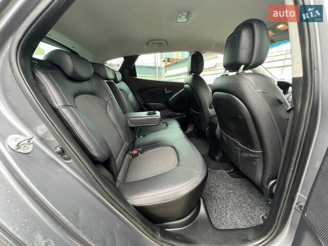 Синий Хендай их35, объемом двигателя 2 л и пробегом 150 тыс. км за 16400 $, фото 24 на Automoto.ua