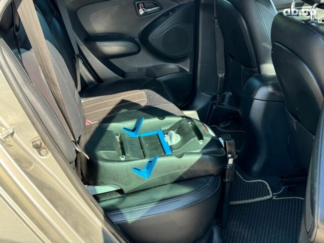 Зелений Хендай іх35, об'ємом двигуна 2 л та пробігом 246 тис. км за 10890 $, фото 25 на Automoto.ua