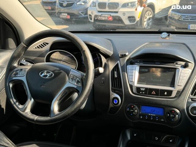 Зелений Хендай іх35, об'ємом двигуна 2 л та пробігом 246 тис. км за 10890 $, фото 28 на Automoto.ua