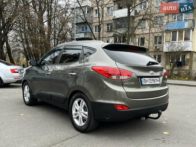 Зеленый Хендай их35, объемом двигателя 2 л и пробегом 187 тыс. км за 10999 $, фото 8 на Automoto.ua