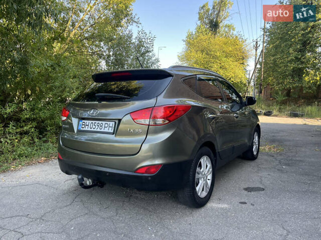Зеленый Хендай их35, объемом двигателя 2 л и пробегом 186 тыс. км за 11000 $, фото 3 на Automoto.ua