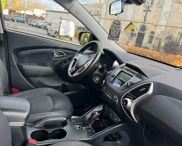 Зеленый Хендай их35, объемом двигателя 2 л и пробегом 170 тыс. км за 14400 $, фото 29 на Automoto.ua