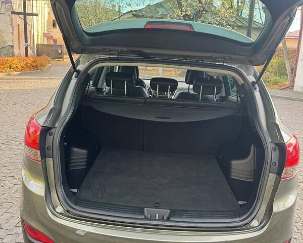 Зеленый Хендай их35, объемом двигателя 2 л и пробегом 170 тыс. км за 14400 $, фото 40 на Automoto.ua