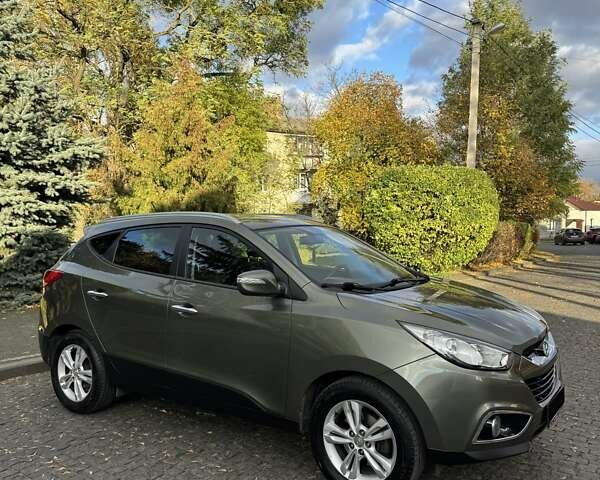 Зеленый Хендай их35, объемом двигателя 2 л и пробегом 170 тыс. км за 14400 $, фото 6 на Automoto.ua