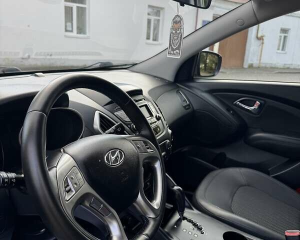 Зеленый Хендай их35, объемом двигателя 2 л и пробегом 170 тыс. км за 14400 $, фото 48 на Automoto.ua