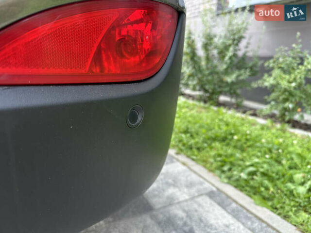 Зелений Хендай іх35, об'ємом двигуна 2 л та пробігом 212 тис. км за 13650 $, фото 12 на Automoto.ua